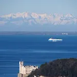 アパート Paradise